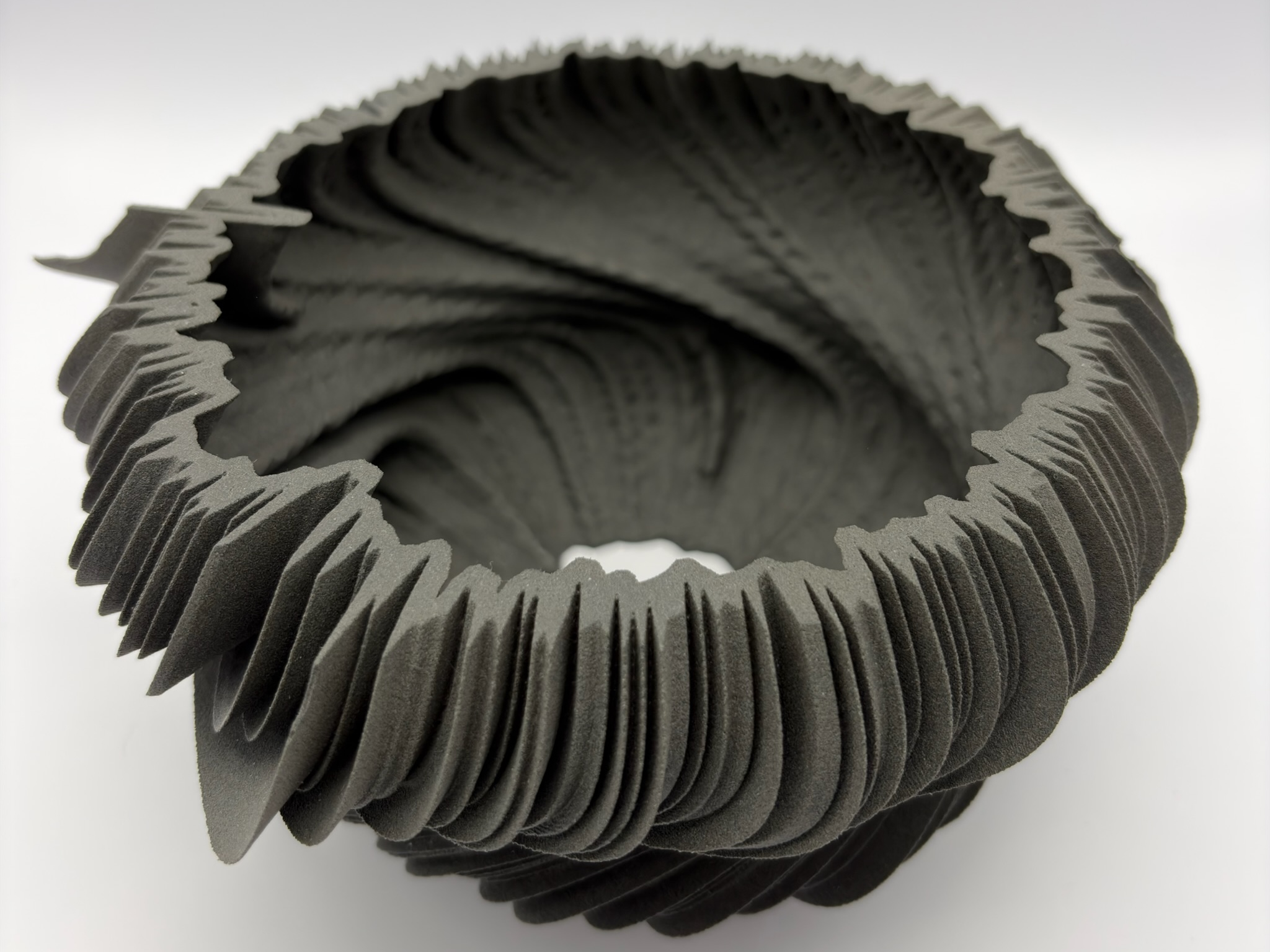 A one‑hour difference reflected in height and mass